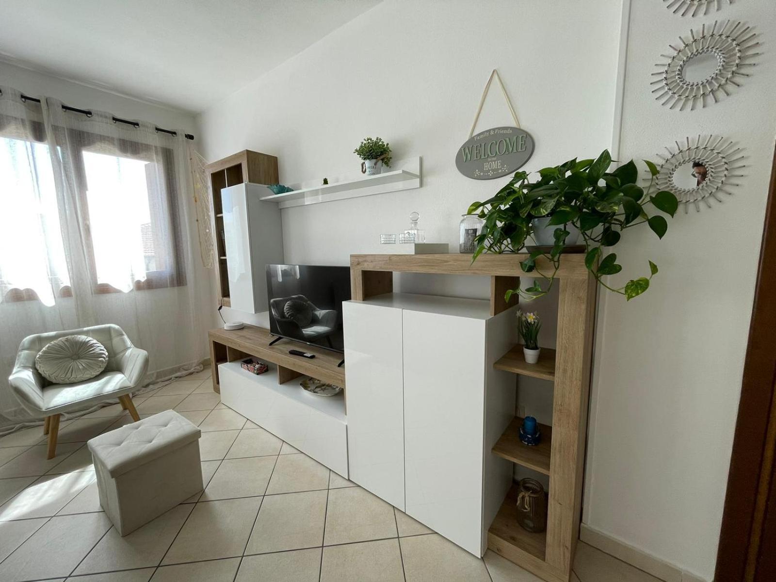 Appartamento Da Wanna Olbia Bagian luar foto